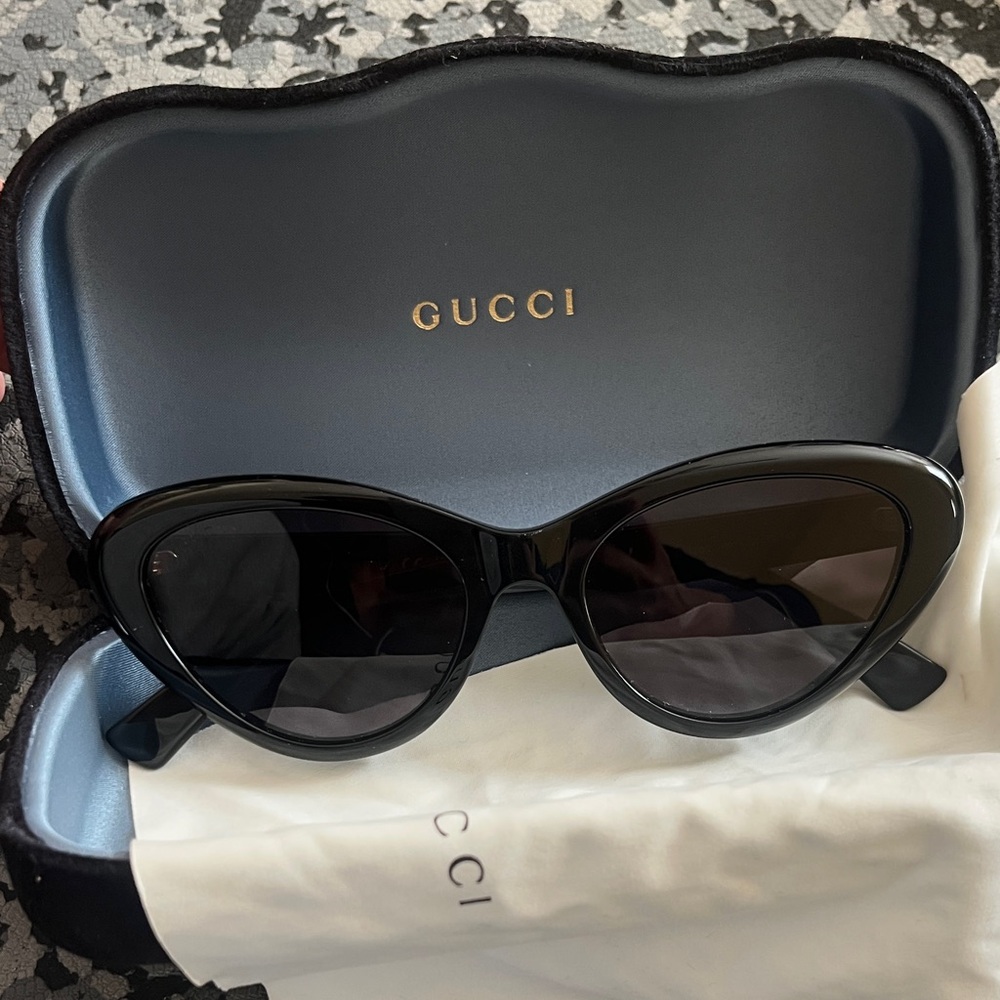 Gucci Glossy Black Cat-Eye Sunglasses
